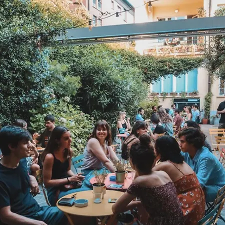 오스텔로 벨로 레이크 호스텔 코모