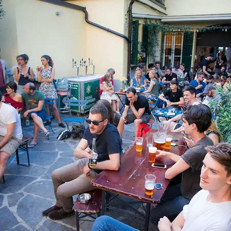 오스텔로 벨로 레이크 호스텔 *