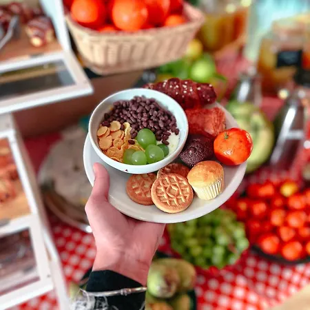 호스텔 오스텔로 벨로 레이크 *