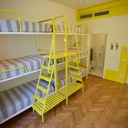 科莫湖贝洛旅舍 旅馆 科莫