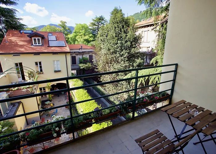 Ostello Bello Lake Como Хостел Комо