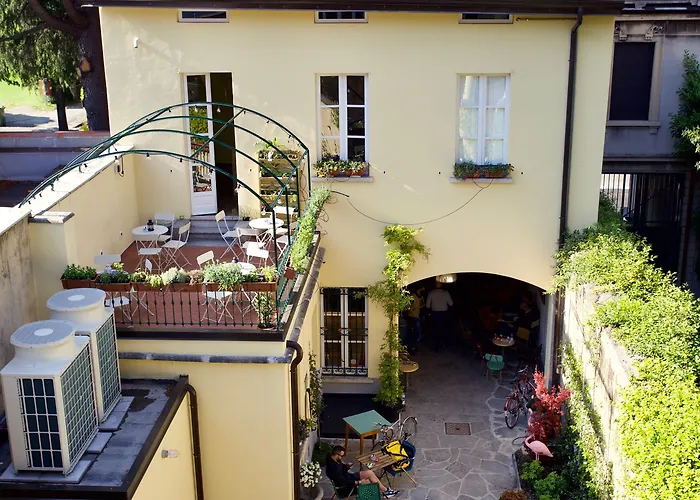 Ostello Bello Lake Como Хостел *