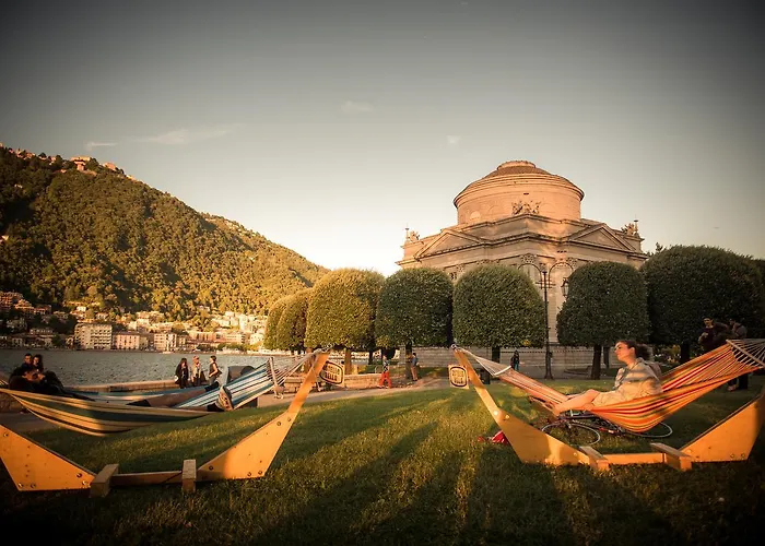 Ostello Bello Lake Como Хостел Комо